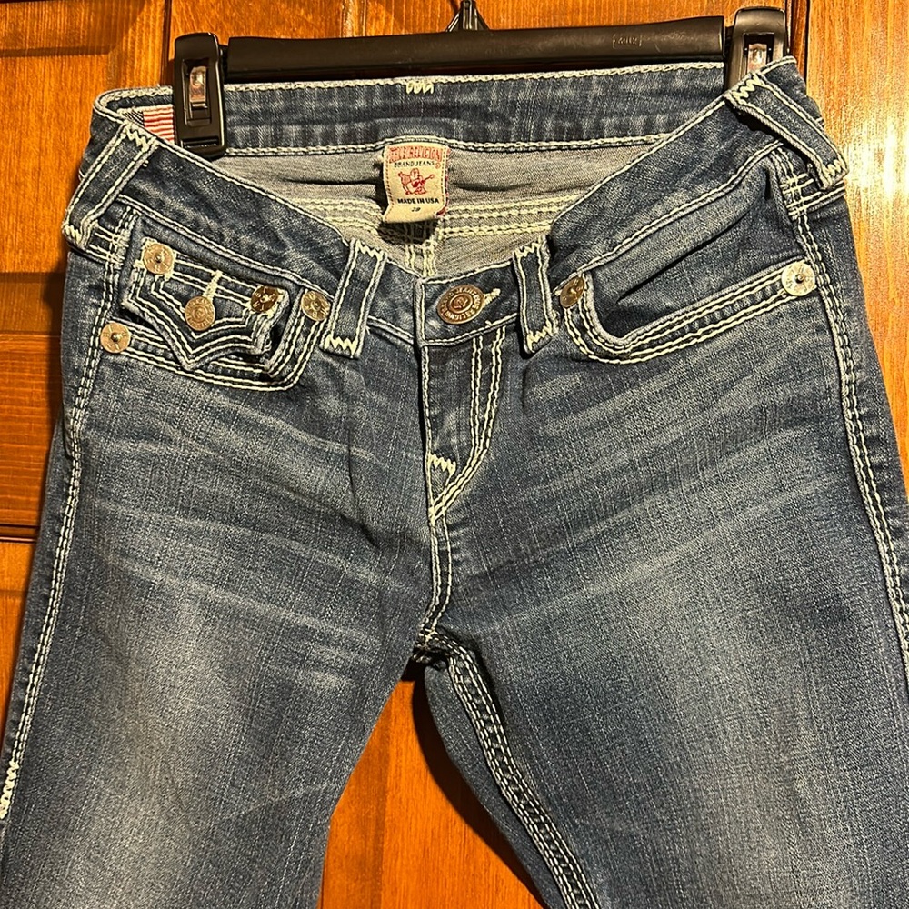 True religions, Becky big QT